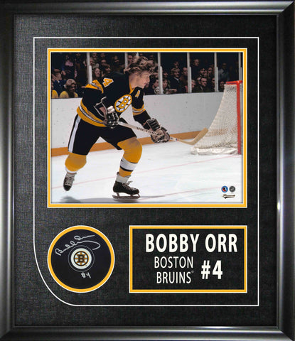 Bobby Orr Picture & Signed Puck