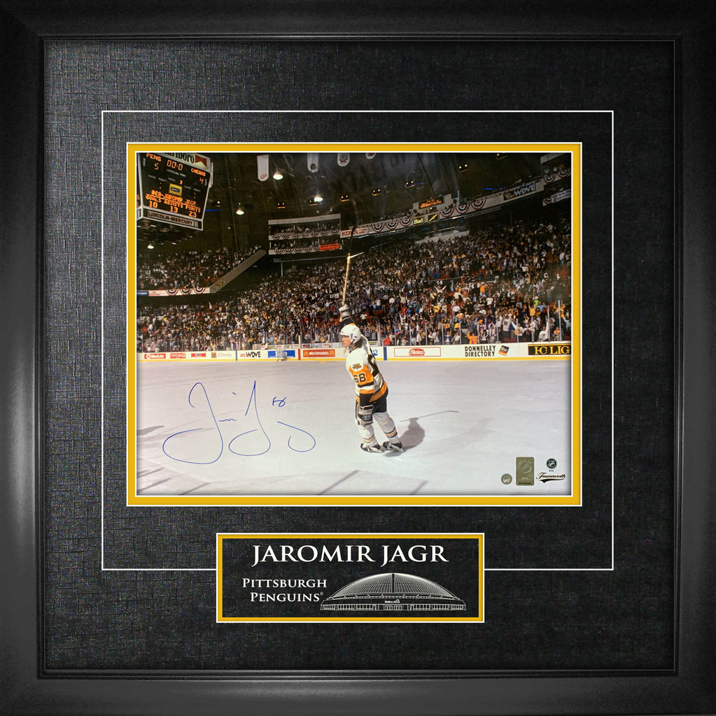 Jaromir Jagr Pittsburgh Penguins Autographed Spotlight 8x10 